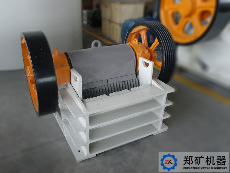 PE、PEX 系列顎式破碎機(jī)2.jpg